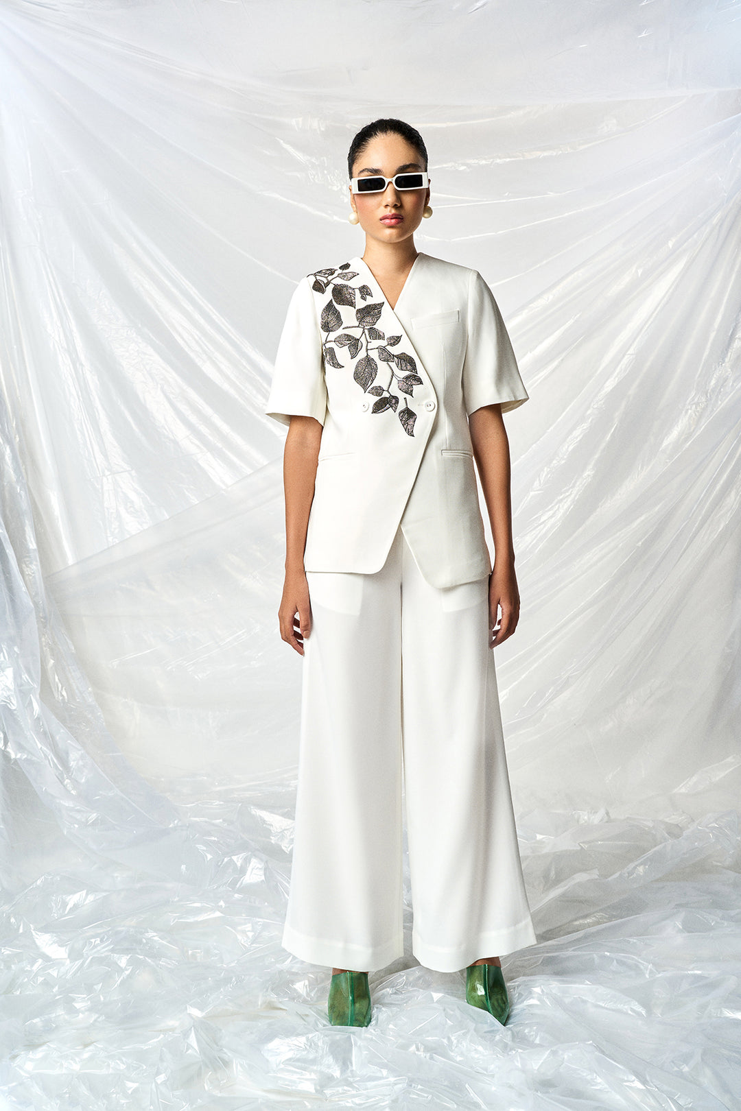 FLARED PANTS OF ( HAZEL LEAVES HALF SLEEVES BLAZER )
