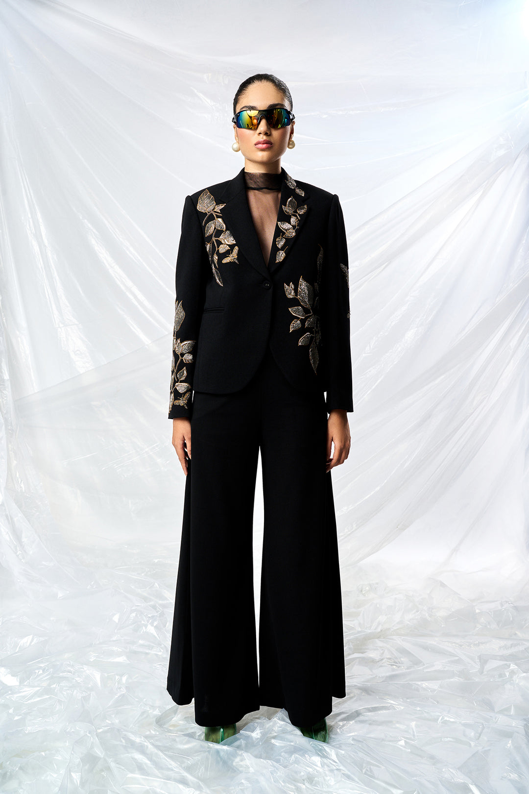 FULL FLARED PANTS OF ( HAZEL LEAVES BLAZER )