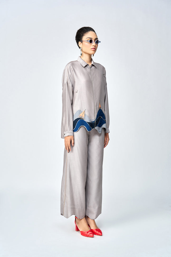 WAVES AND BOAT BOXY SHIRT