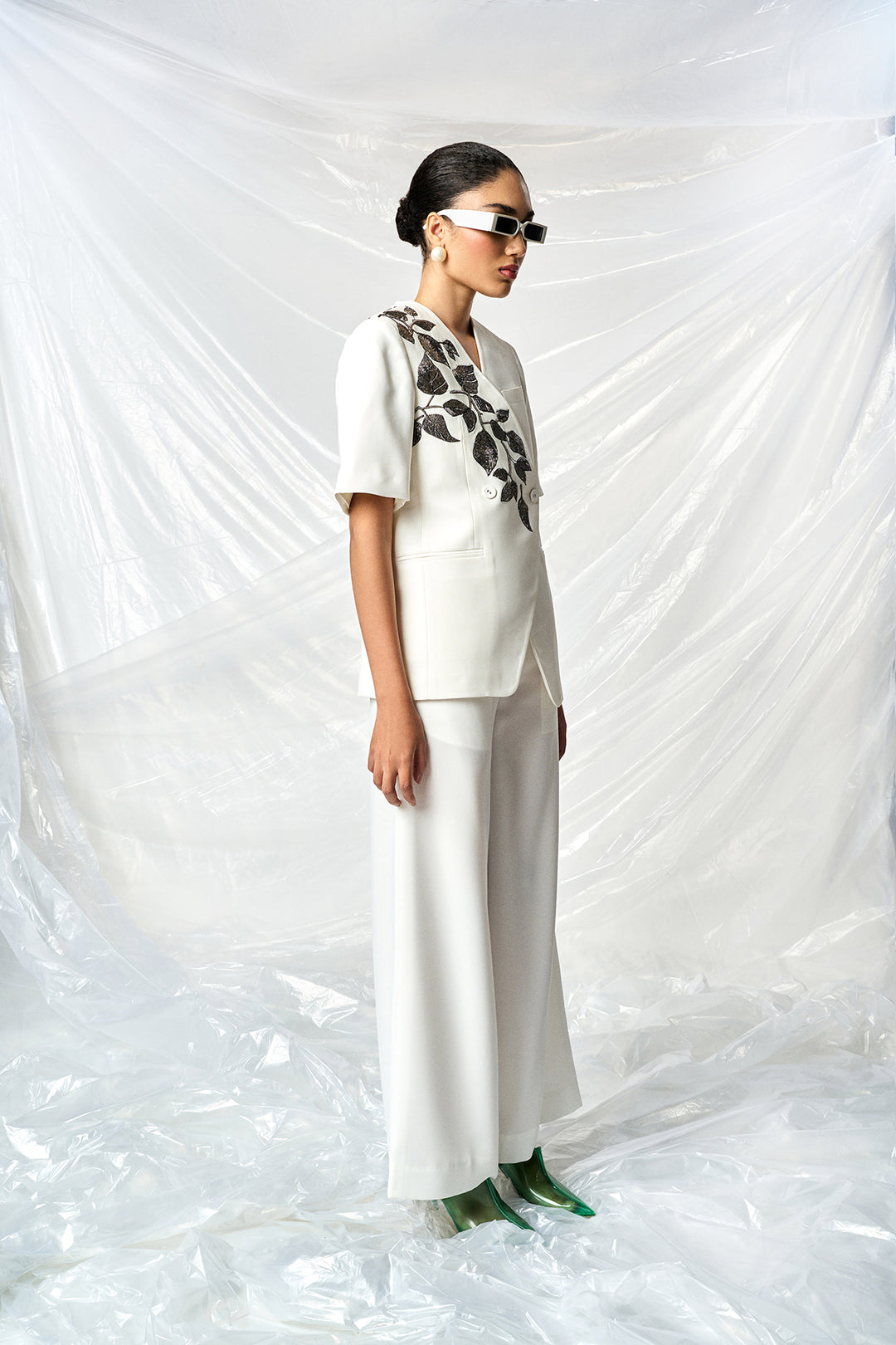 FLARED PANTS OF ( HAZEL LEAVES HALF SLEEVES BLAZER )