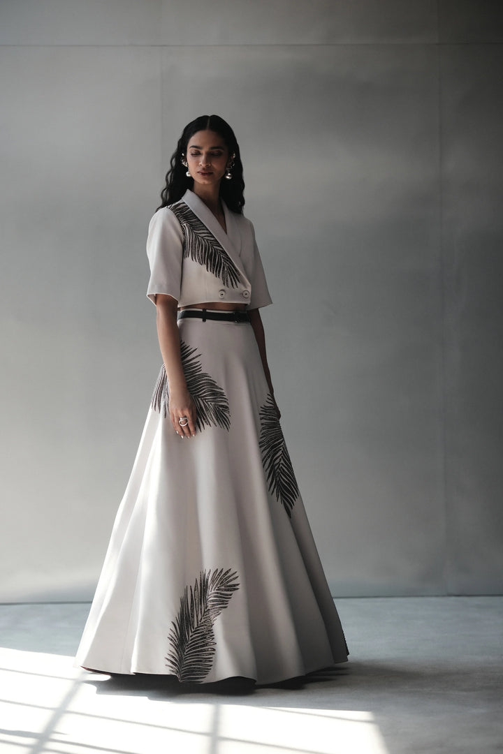 BIG LEAF WRAP BLOUSE WITH STATEMENTSKIRT