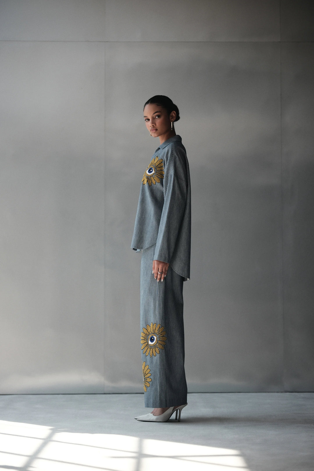 EYE BLOOM BAGGY SHIRT WITH FLARED PANT