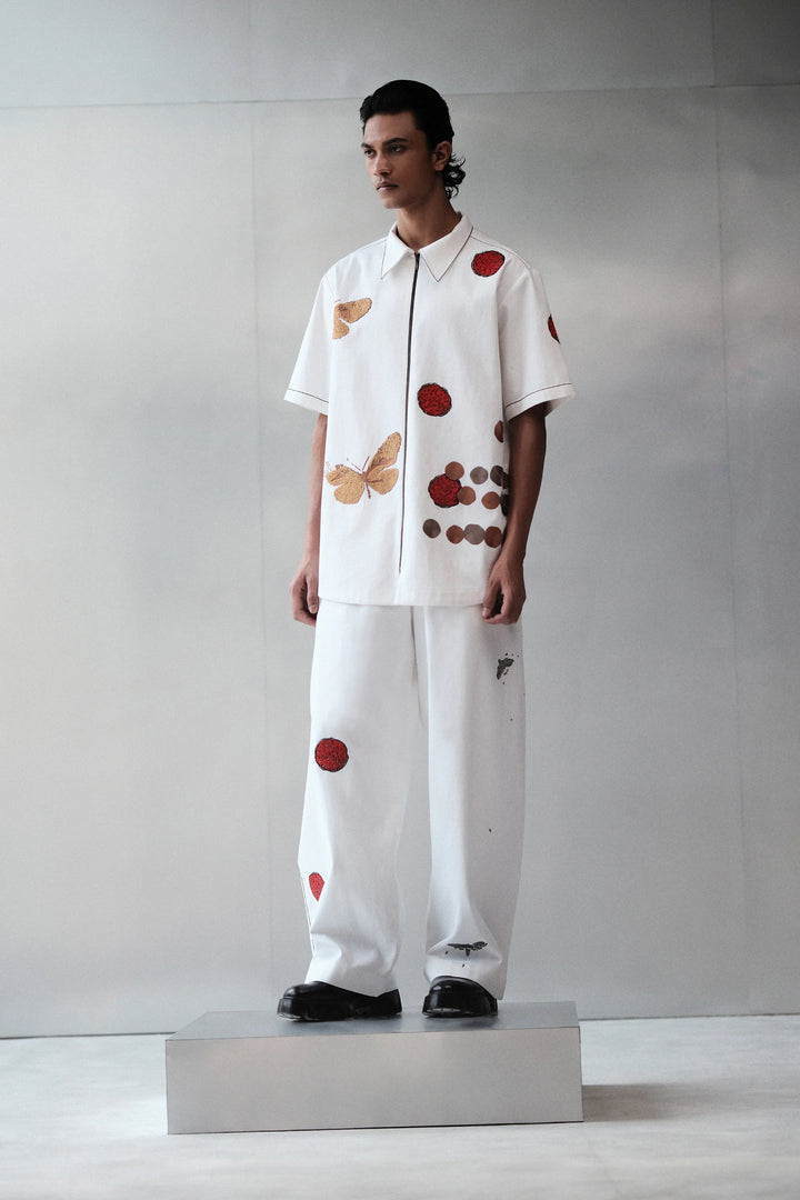 CIRCLE AND FLUTTER HALF SLEEVE SHIRT
