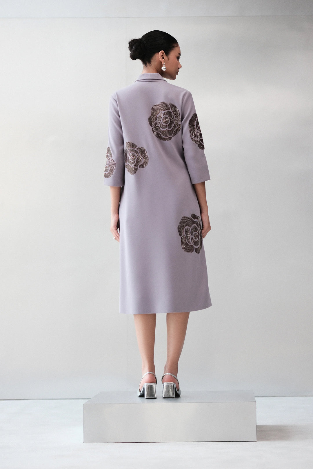 GEOMETRIC ROSES SHAWL COLLAR DRESS