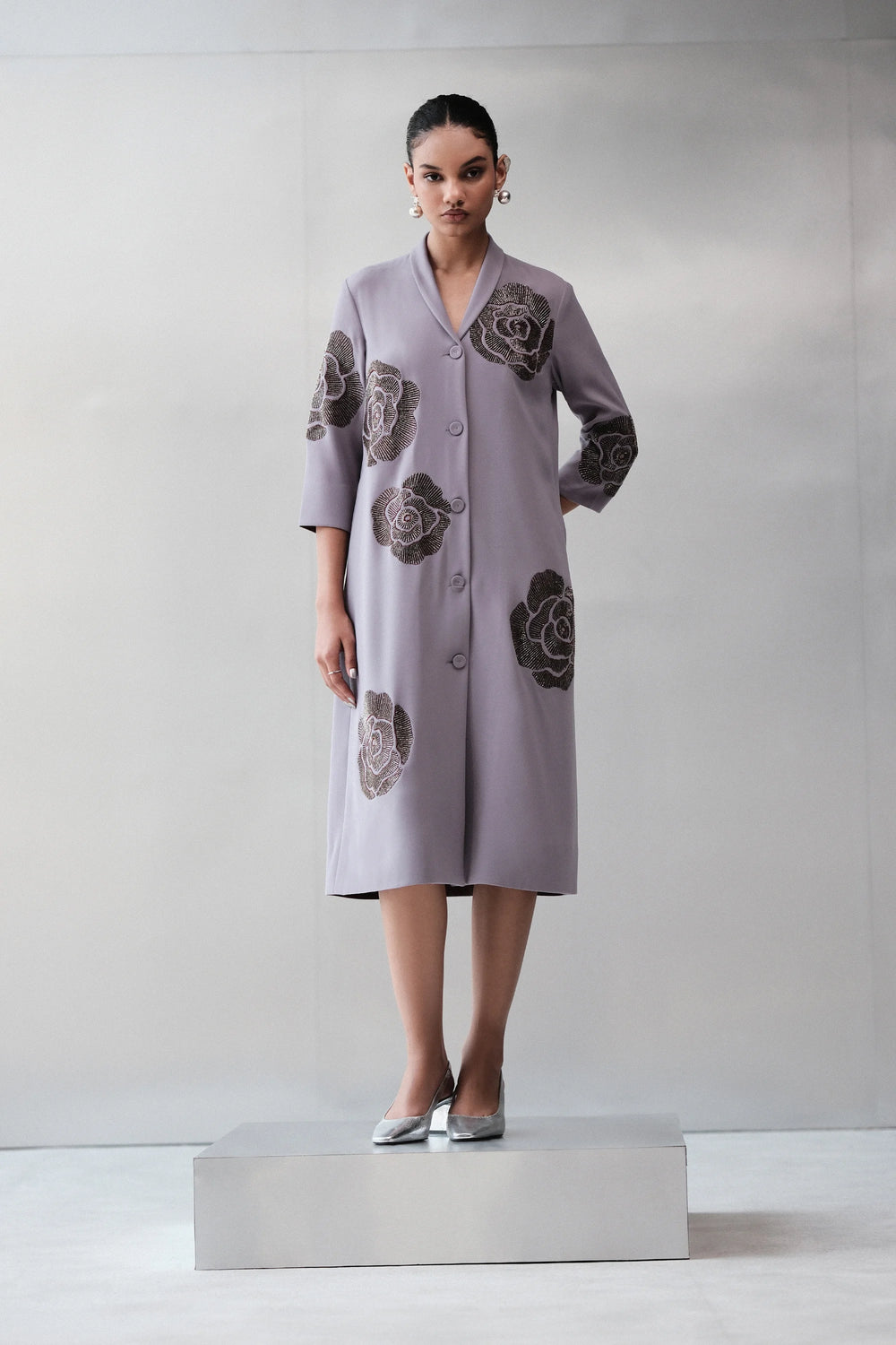GEOMETRIC ROSES SHAWL COLLAR DRESS