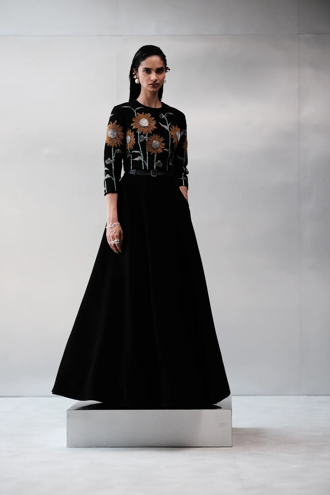 SUNFLOWER BLOUSE WITH STATEMENT SKIRT