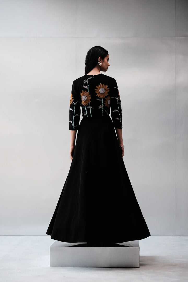 SUNFLOWER BLOUSE WITH STATEMENT SKIRT