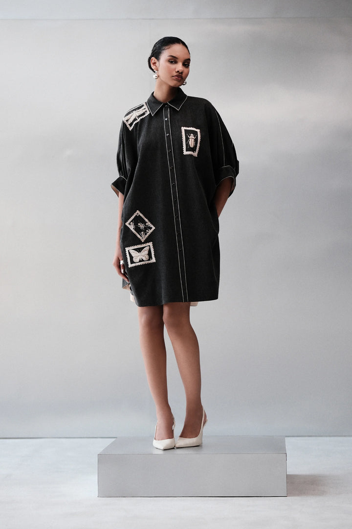 BUG STAMP GATHERED SLEEVE DRESS