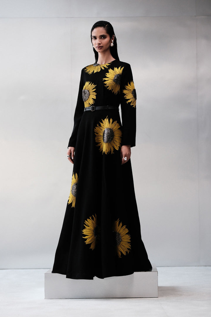 SUNFLOWER APPLIQUE ROUND NECK LONG DRESS