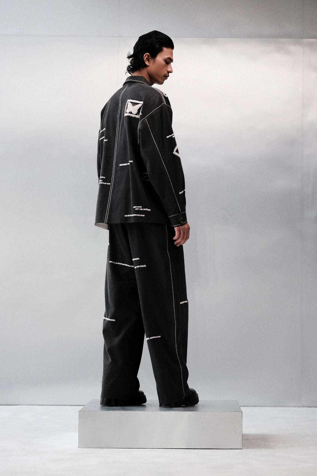 BUG STAMP OVERSIZED JACKET WITH BAGGY PANTS