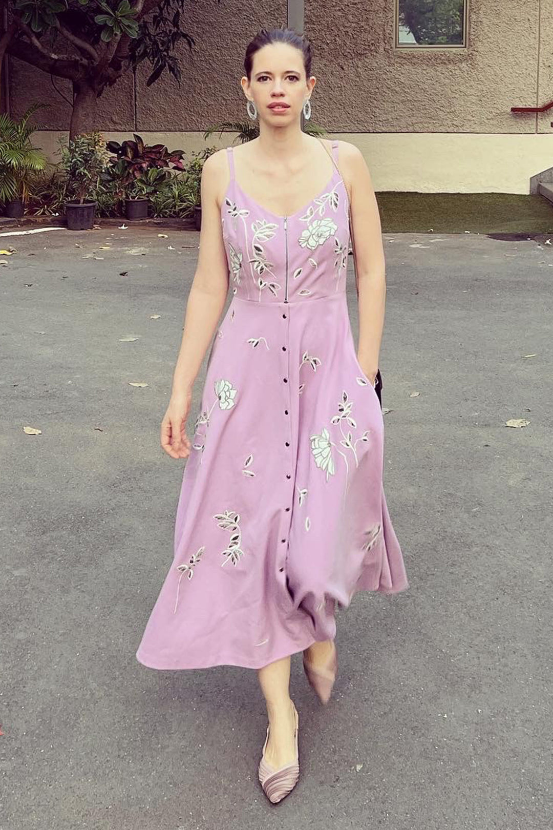 Kalki Koechlin In Abstract Rose Spagetti Strap Midi Dress