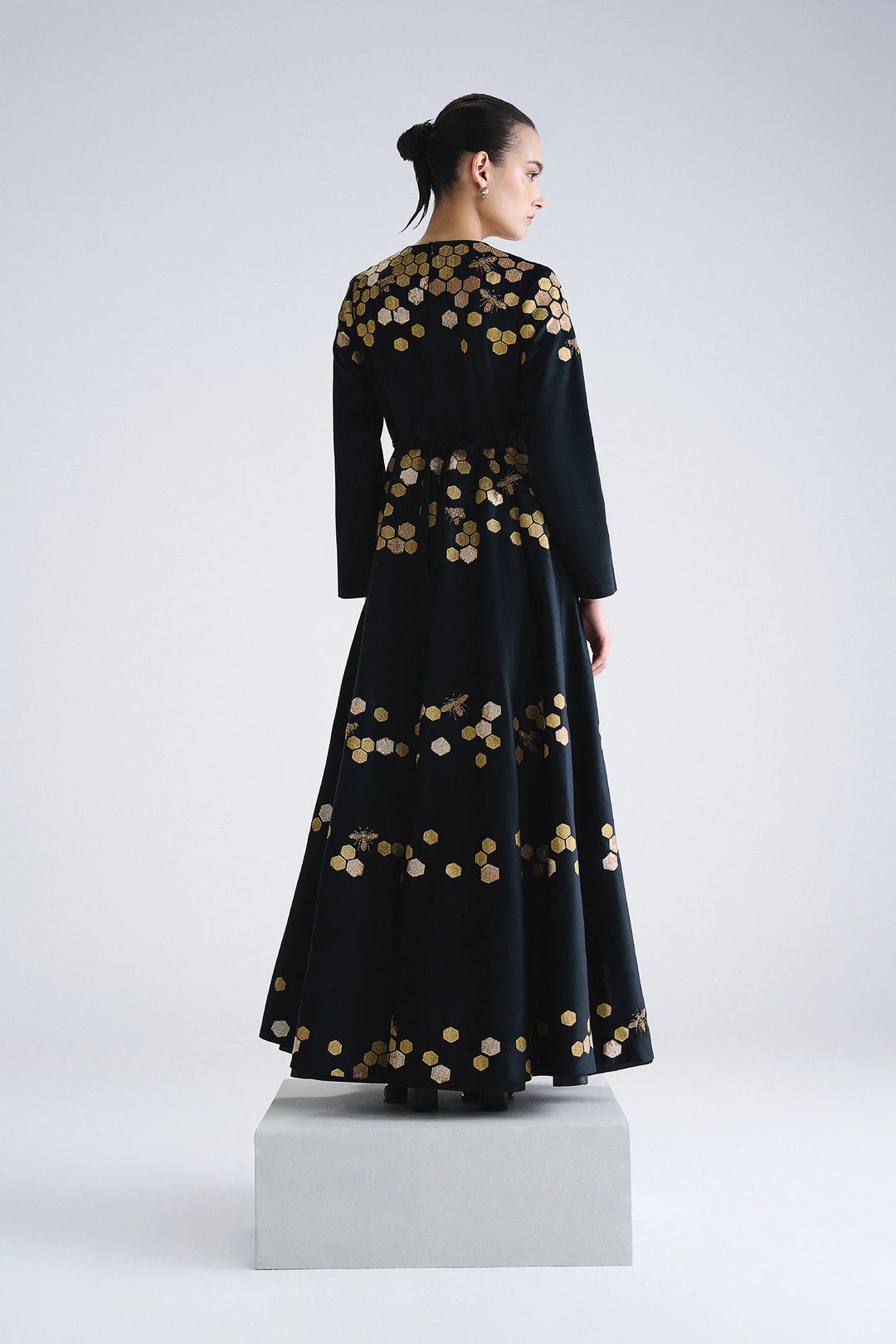 HONEYCOMB ROUND NECK LONG DRESS