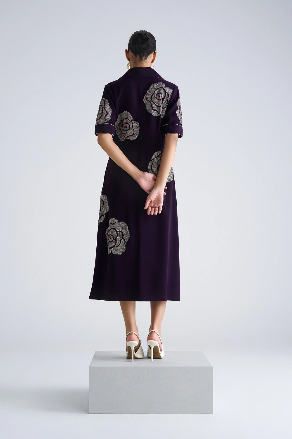 GEOMETRIC ROSES FRONT OPEN DRESS