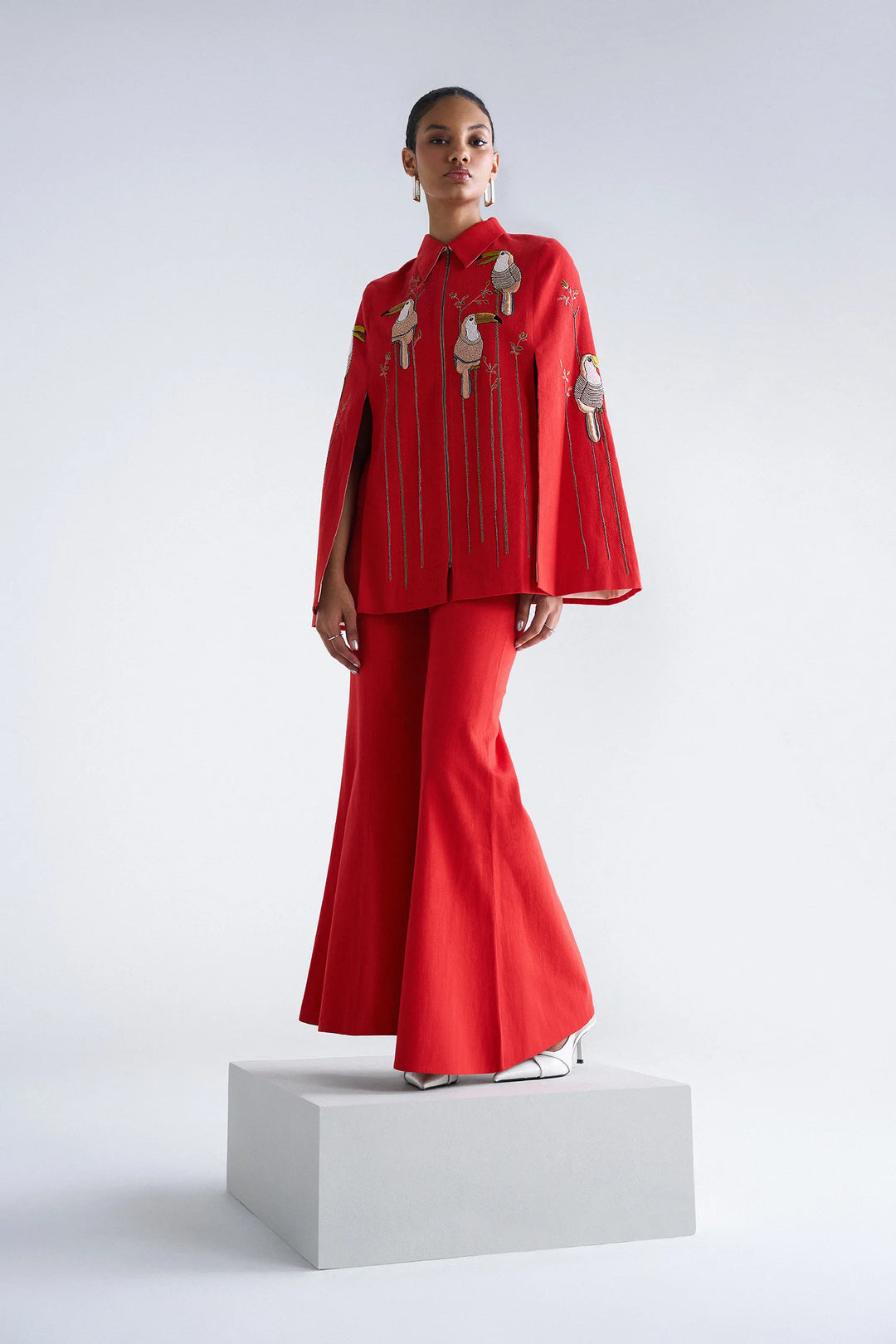 BELL BOTTOM PANTS OF ( TOUCAN CAPE )