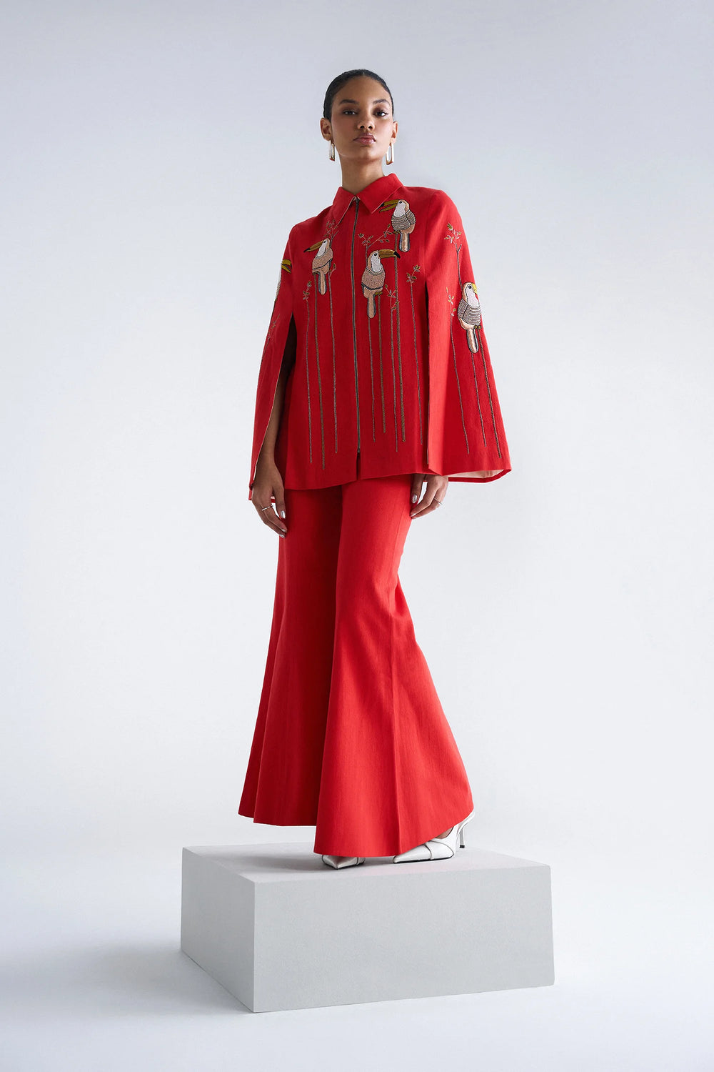 TOUCAN CAPE WITH BELL BOTTOM PANTS