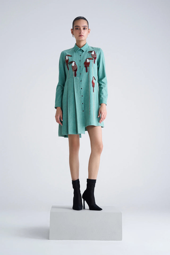 TOUCAN SIDE PLEATED SHIRT DRESS