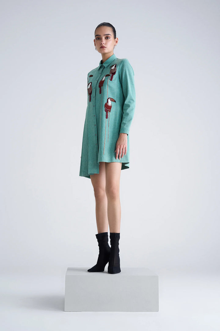 TOUCAN SIDE PLEATED SHIRT DRESS