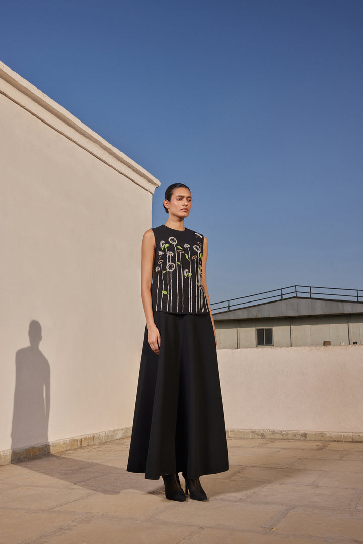 GENTLE GARDEN OVERLAY WITH CIRCULAR SKIRT