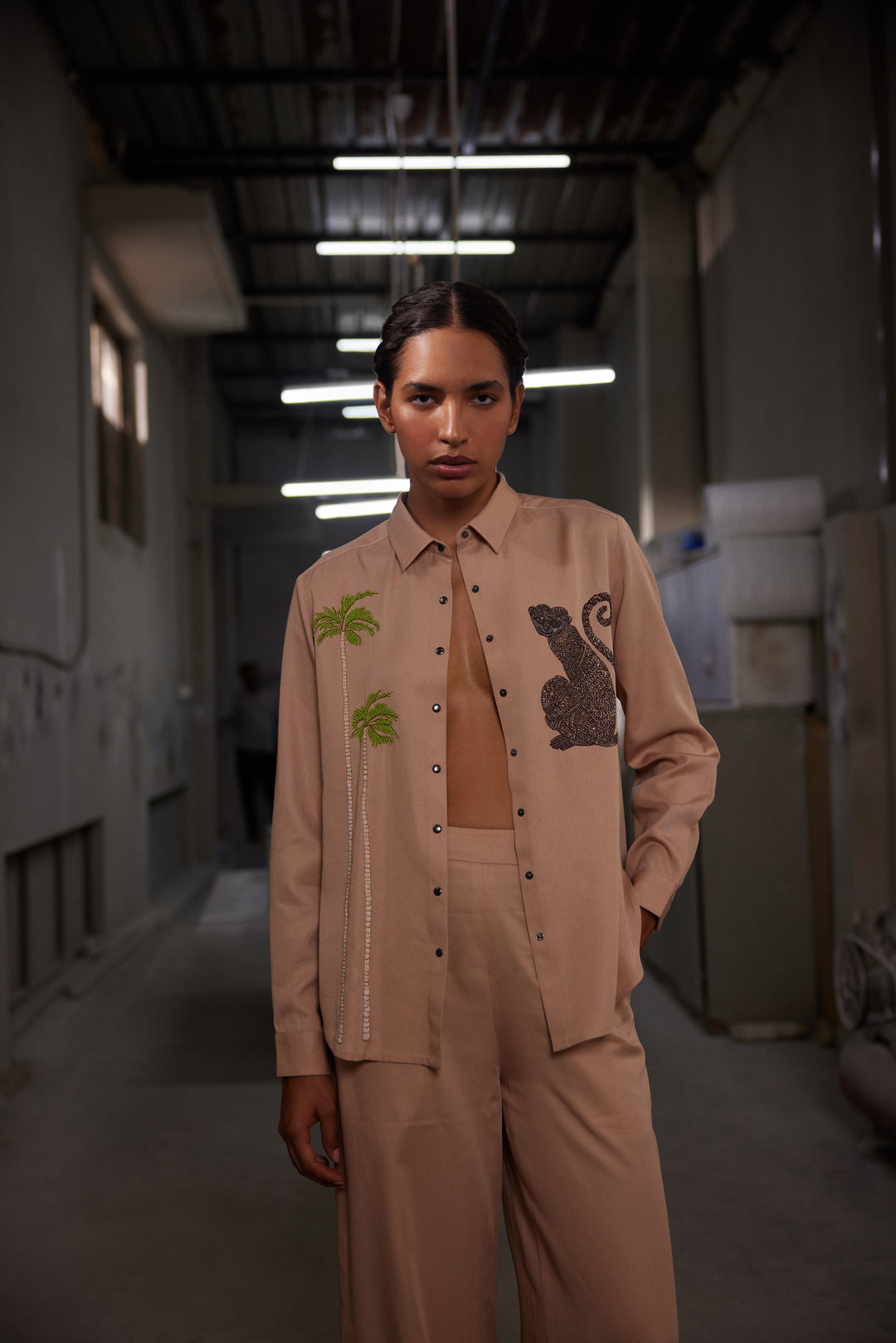 MONKEY AND TREES HIGH LOW SHIRT
