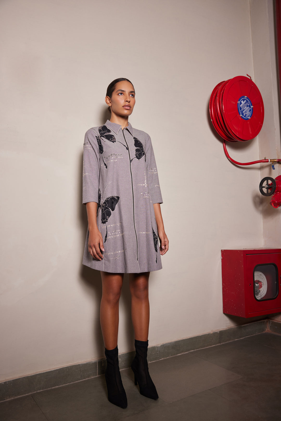 FADING BUTTERFLIES SIDE TRIANGLE SHIRT DRESS