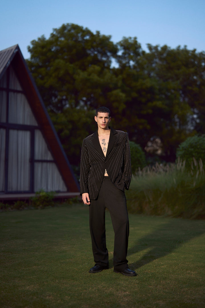 STRAIGHT PANTS OF (UNAPOLOGETIC RAYS BLAZER)