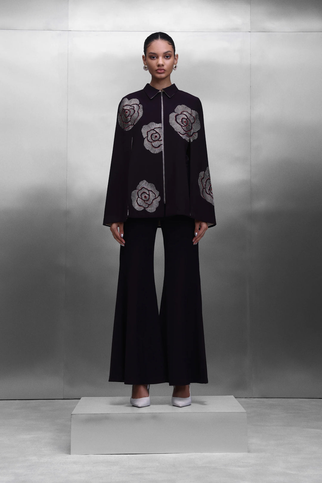 BELL BOTTOM PANTS OF ( GEOMETRIC ROSES CAPE )