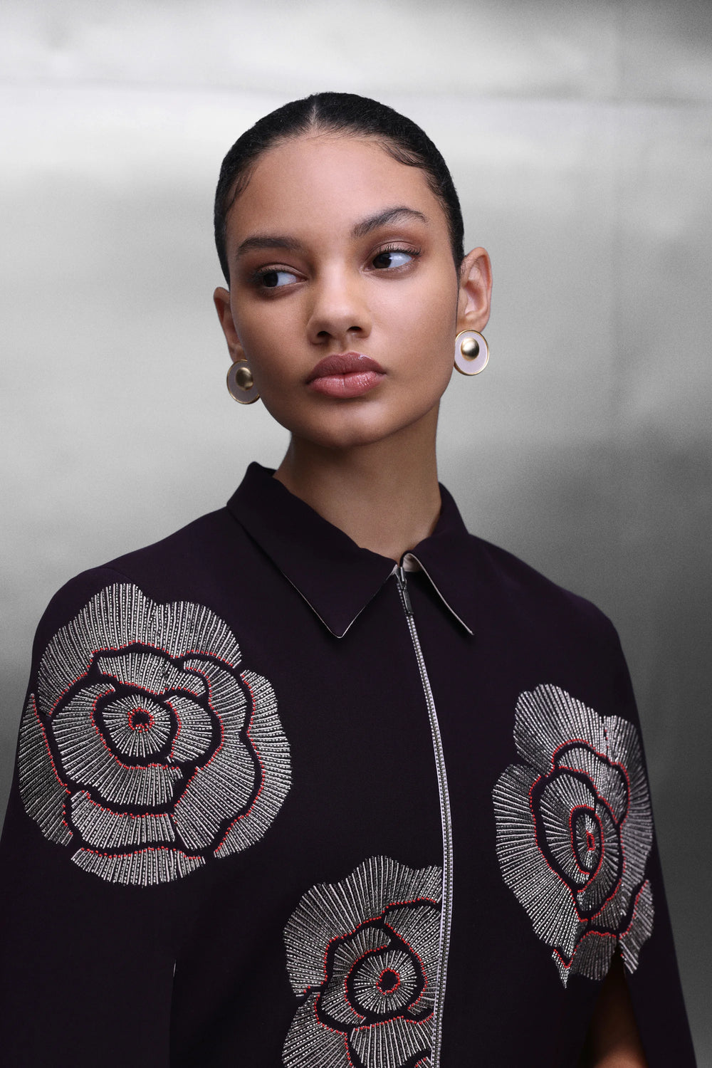 GEOMETRIC ROSES CAPE WITH BELL BOTTOM PANTS
