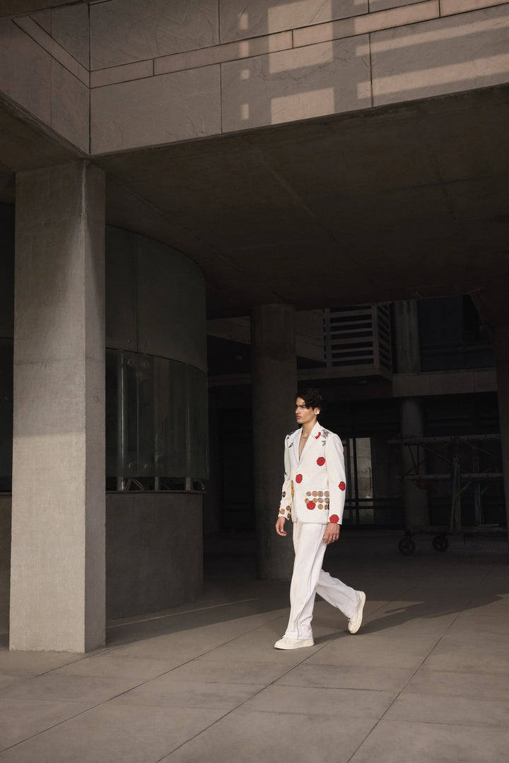 CIRCLE AND FLUTTER BLAZER WITH STRAIGHT PANTS
