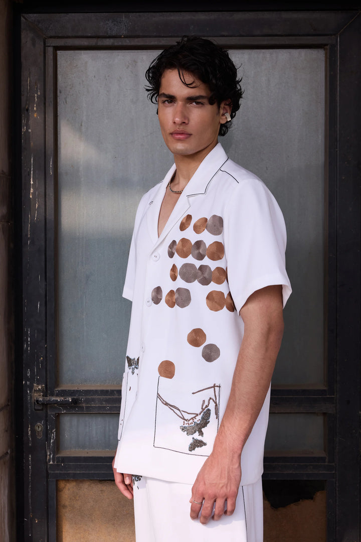 CIRCLE AND FLUTTER HALF SLEEVE SHIRT WITH BAGGY PANTS