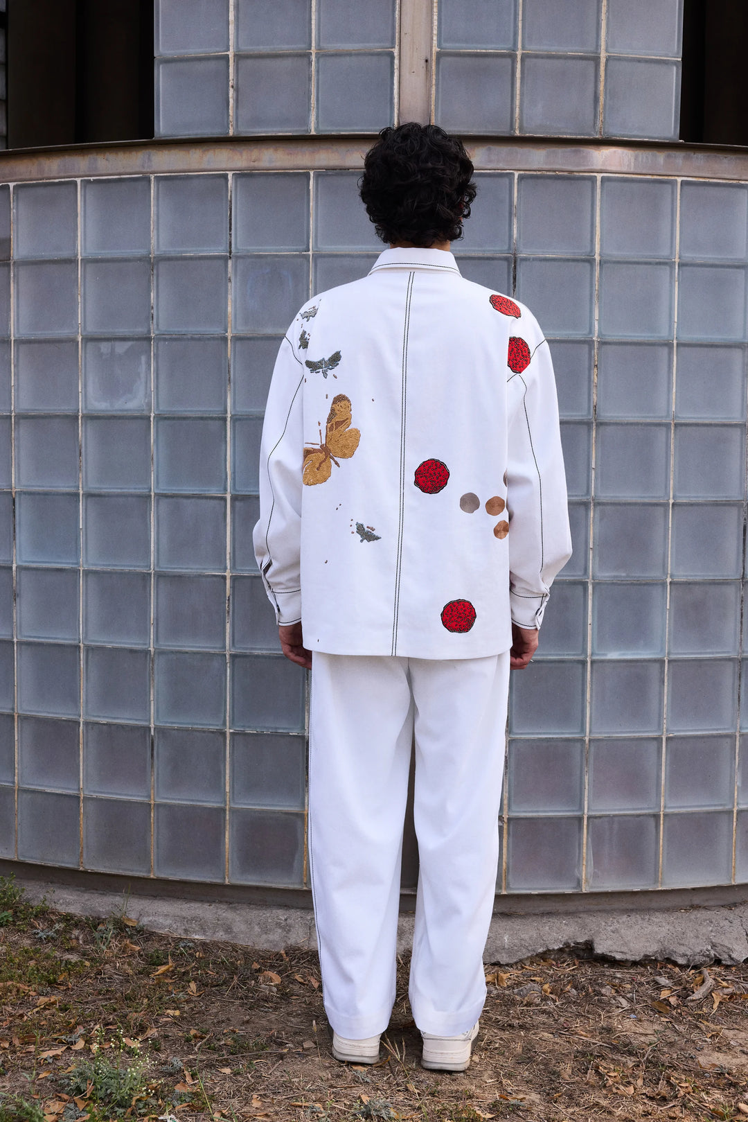 CIRCLE AND FLUTTER OVERSIZED JACKET WITH BAGGY PANTS