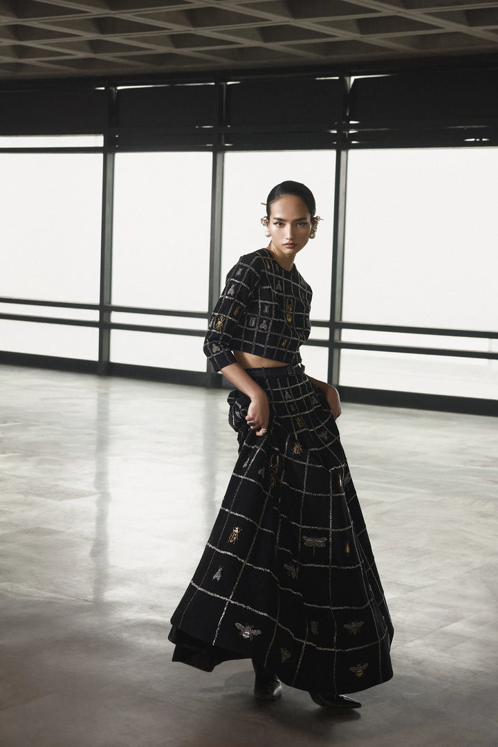 INSECT AND CHECKS BLOUSE WITH STATEMENT SKIRT
