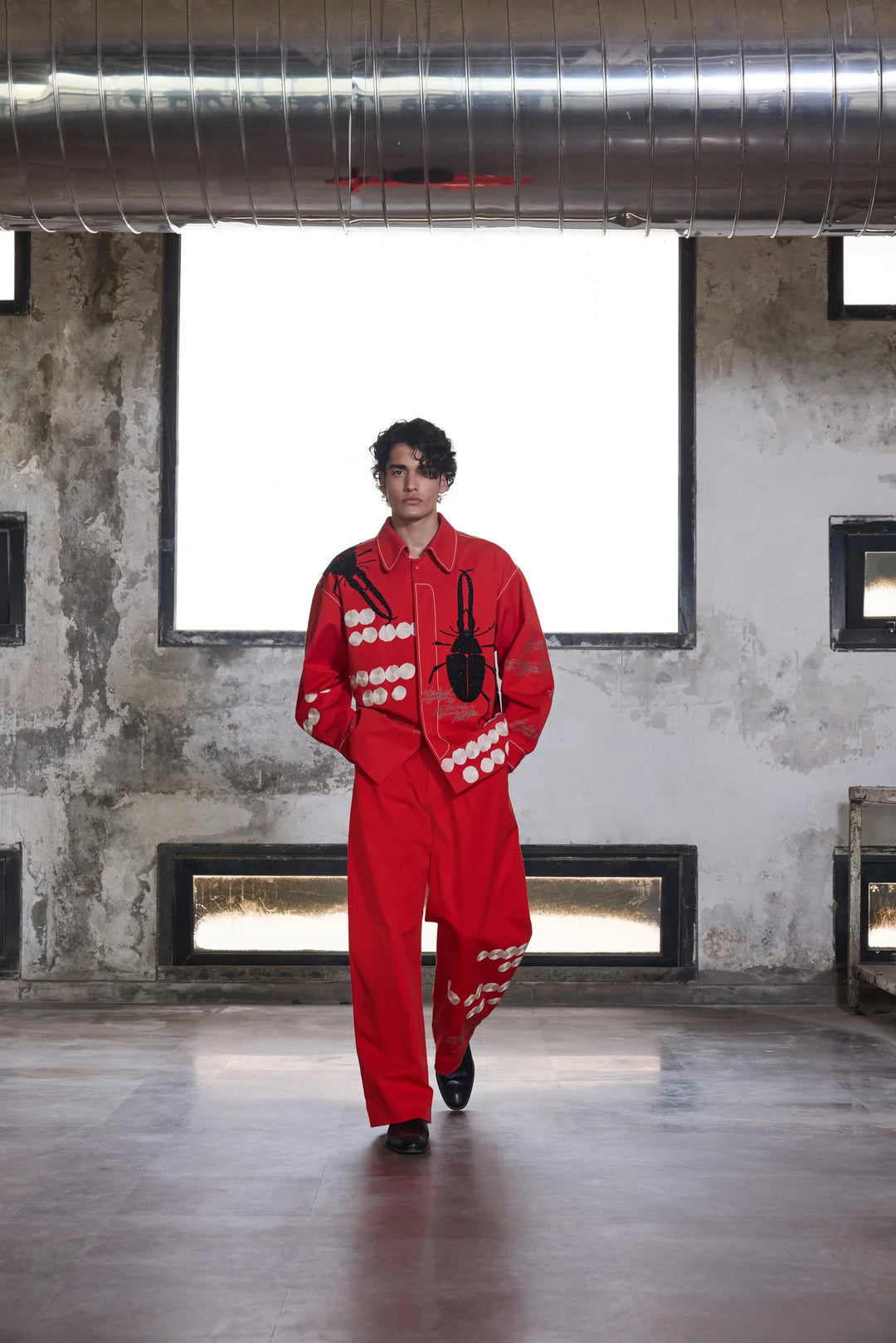 BUGGED OUT OVERSIZED JACKET WITH BAGGY PANTS