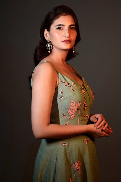 Shivani Raghuvanshi In Abstract Rose Spagetti Strap Midi Dress