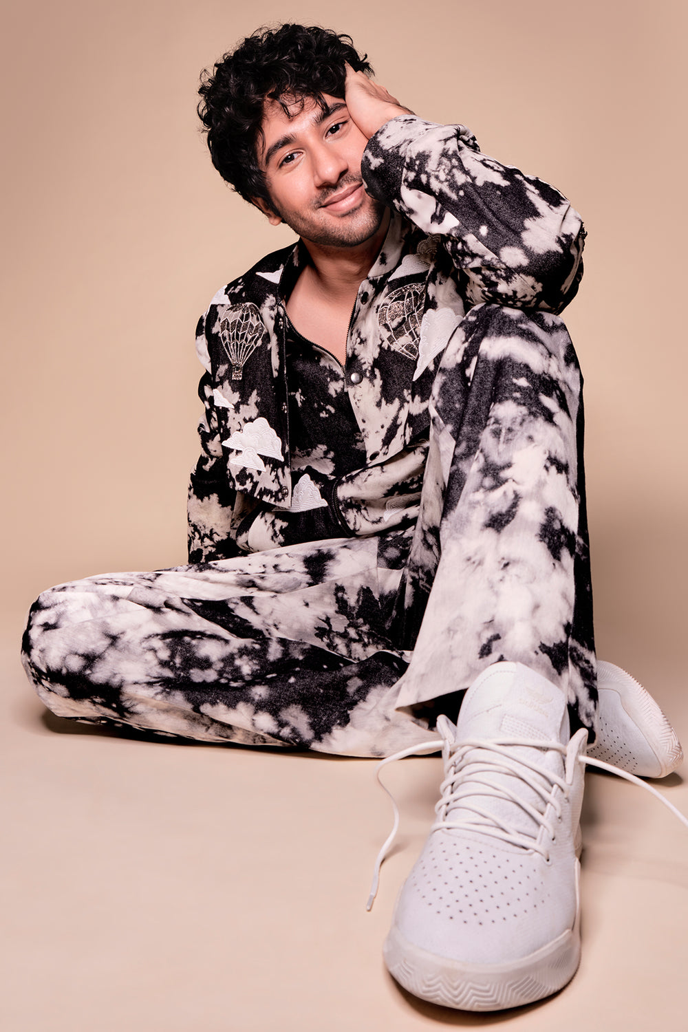 Vihaan Samat in Air Balloon,Clouds And Sun Double Layer Bomber With Pants