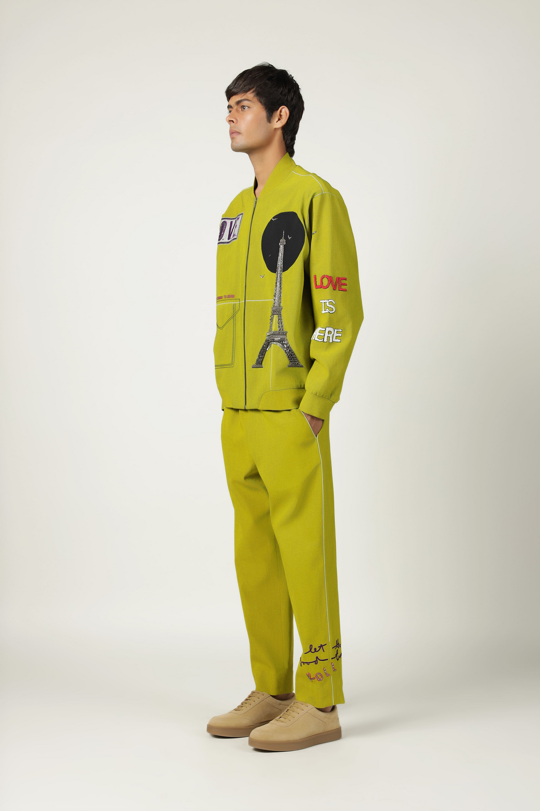 JOGGERS OF "( GOOD TIMES ROLL BOMBER)