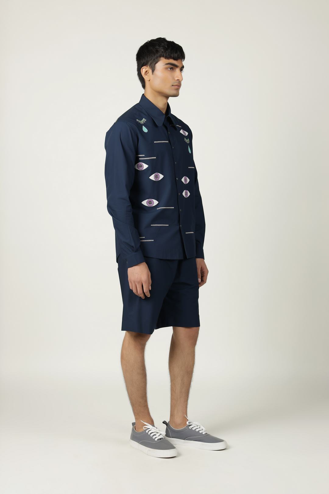 Shorts Of "(Facial Expression Shirt)"