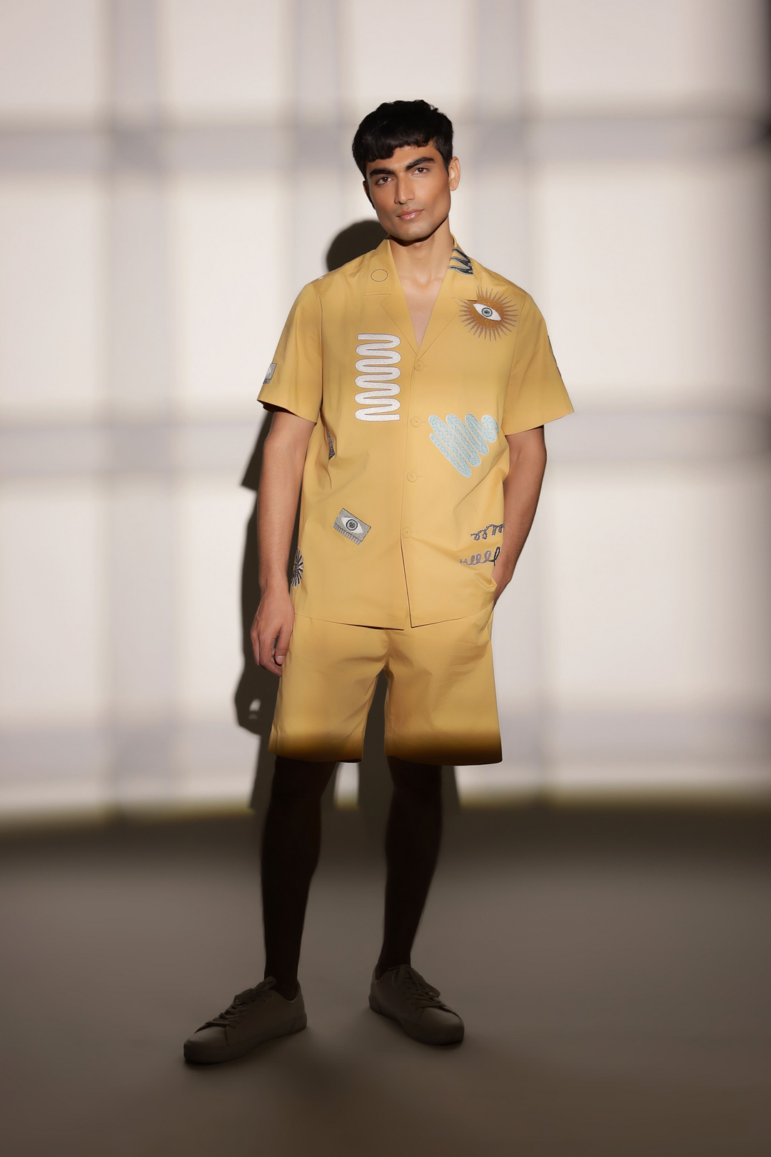 Boxy Shorts Of "(Abstract Shapes Shirt)"