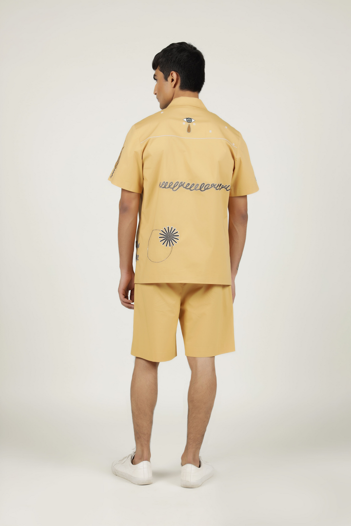 Boxy Shorts Of "(Abstract Shapes Shirt)"