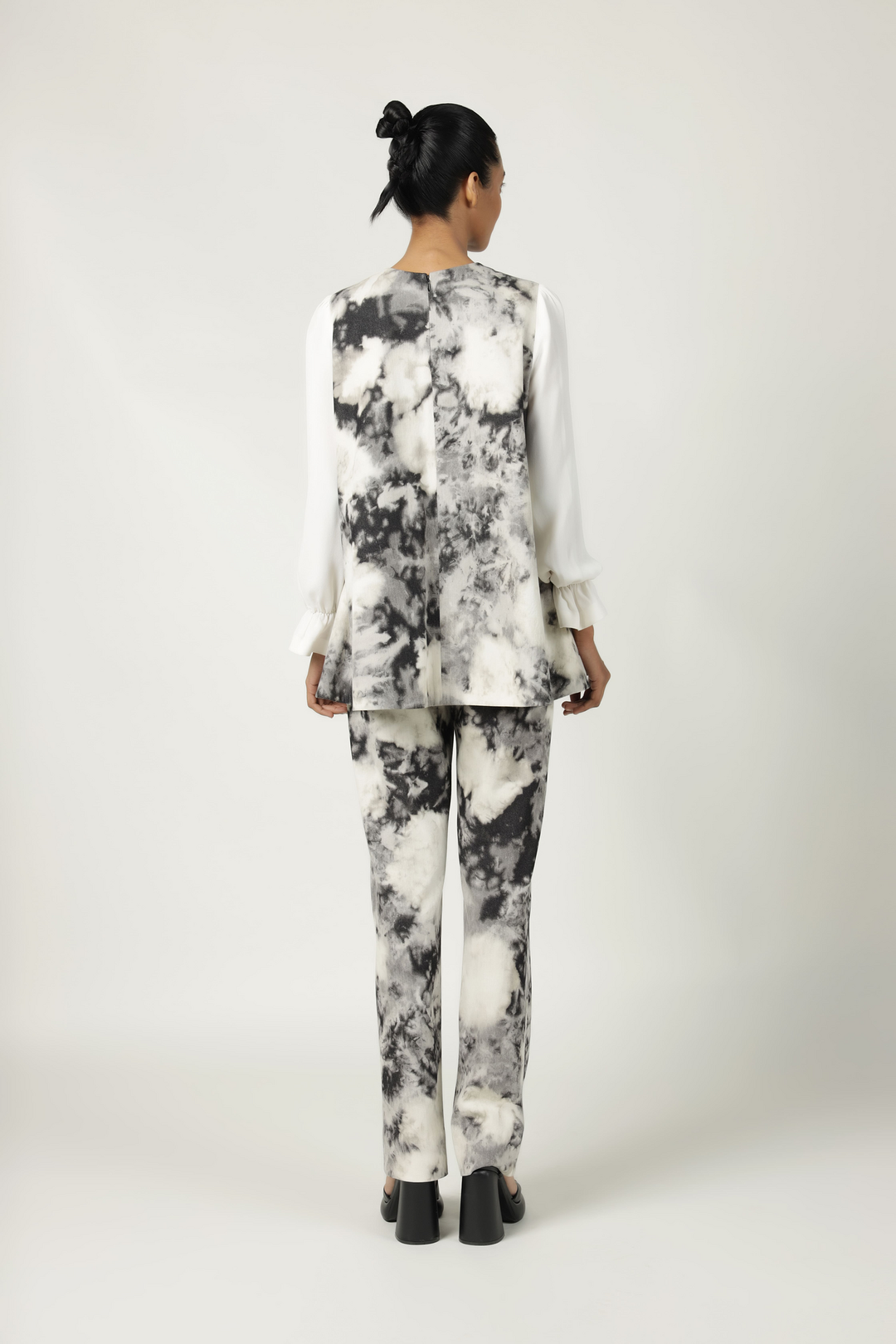 Pants Of "(Clouds &amp; Eye Flared Top)"