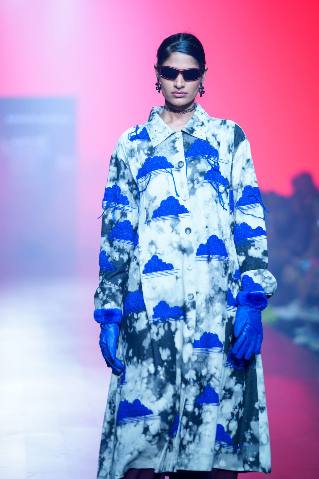 Pleated Pants Of "(Clouds And Eye Rainbow Front Pleat Dress)"