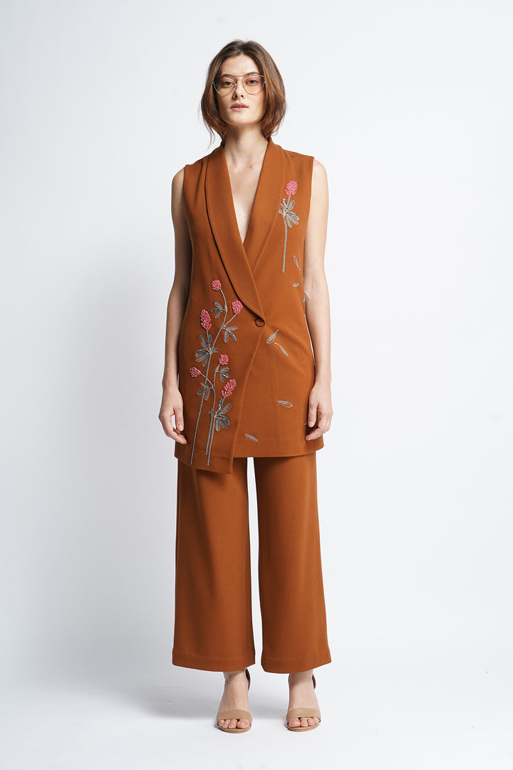 Meadow Plant Overlapped Sleeveless Coat Dress With Pants