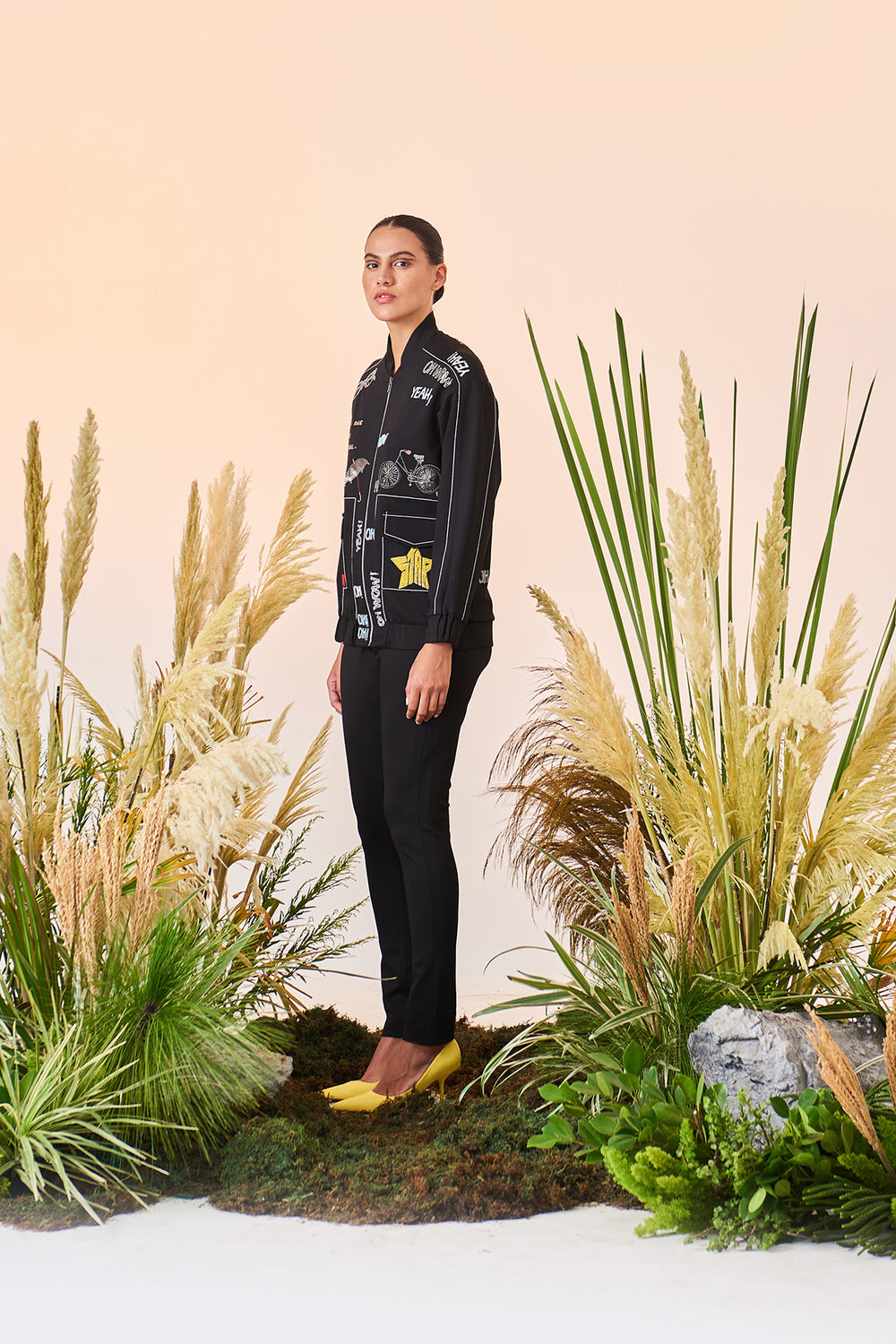 Jeggings Of( Holiday Patch Pocket Bomber)