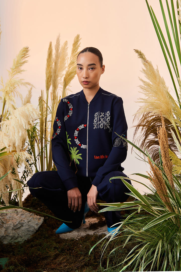 Love Circle Bomber