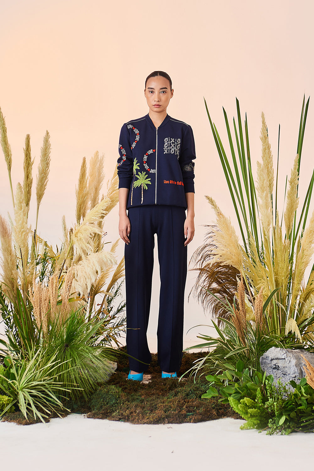 Love Circle Bomber